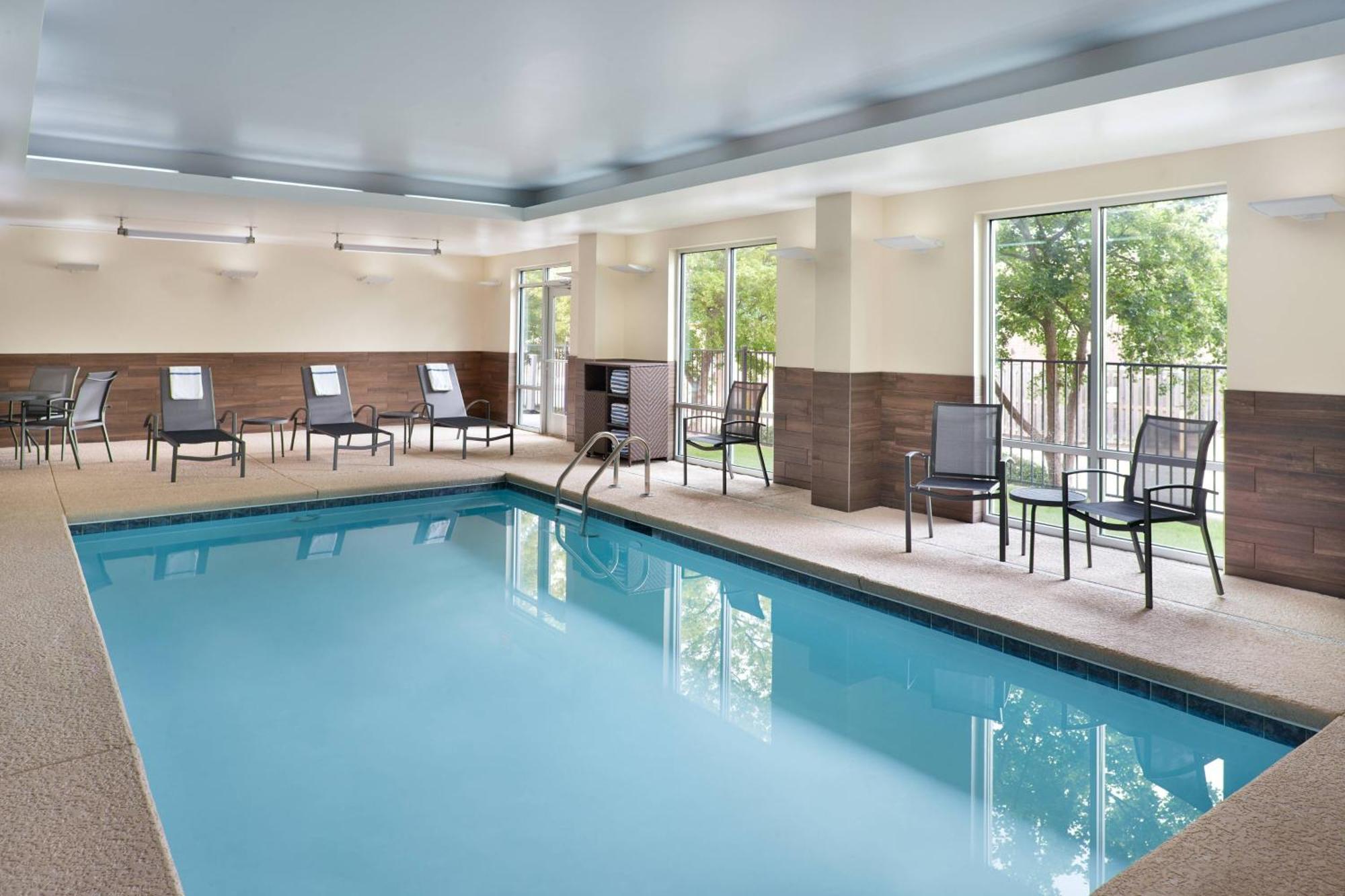 Fairfield Inn & Suites By Marriott Athens-University Area エクステリア 写真